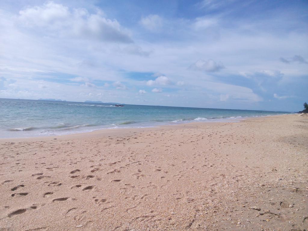 Chill Chill Long Beach Hostel Koh Lanta Exterior foto