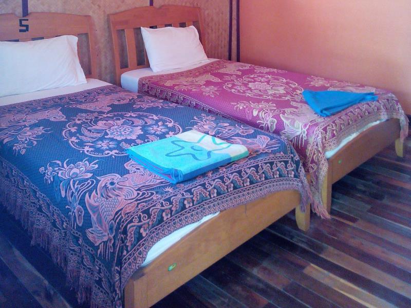 Chill Chill Long Beach Hostel Koh Lanta Exterior foto