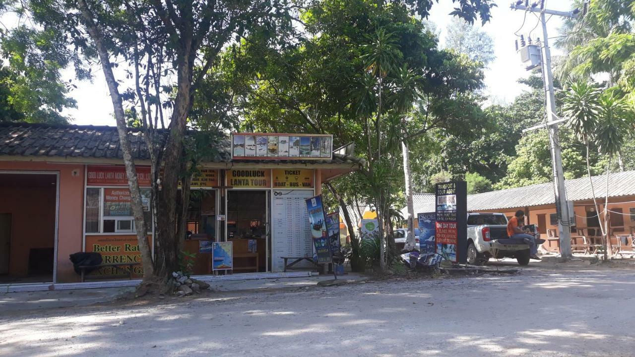 Chill Chill Long Beach Hostel Koh Lanta Exterior foto